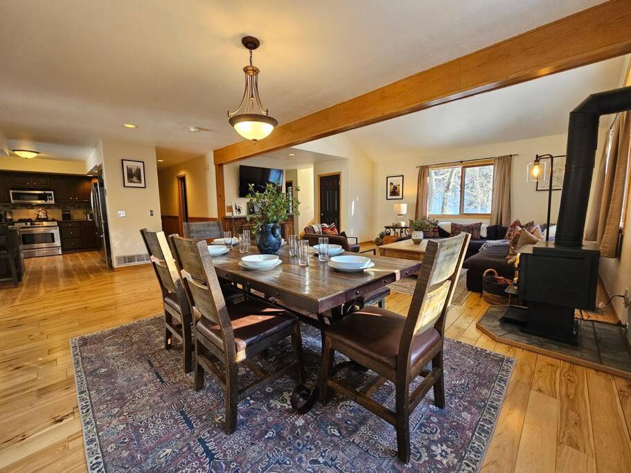 Private And Updated Breck Home With Hot Tub Breckenridge Eksteriør billede
